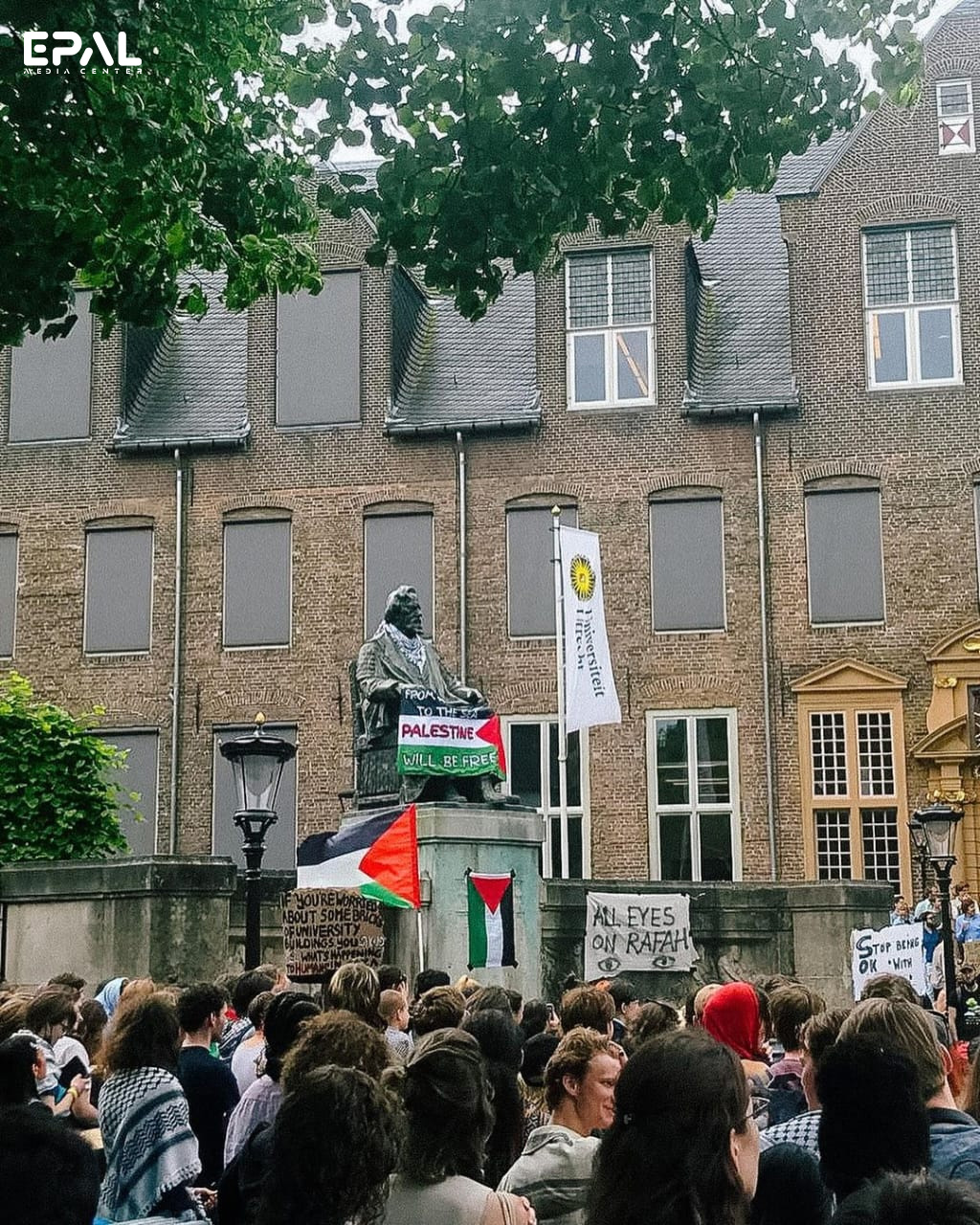احتجاج طلابي مؤيد لغزة في جامعة أوتريخت بهولندا-02