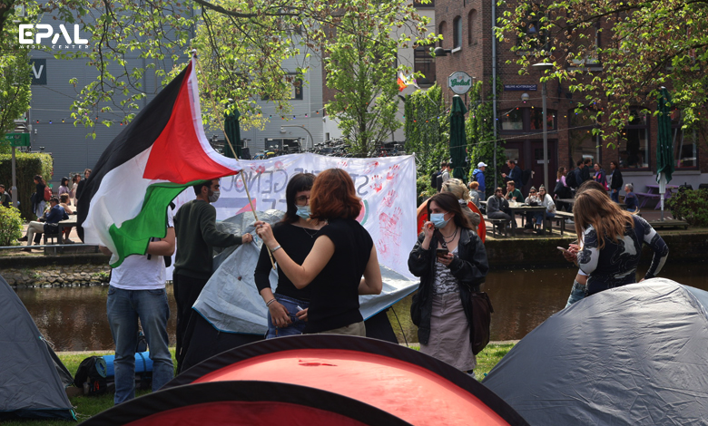تقرير مرئي حول بدء الاعتصام الاحتجاجي الطلابي داخل ساحات جامعة أمستردام تضامناً مع طلاب الجامعات الامريكية وعما لفلسطين وغزة