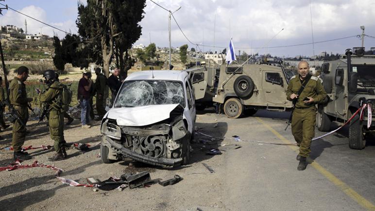 اصابة ثلاث جنود اسرائيليين بجروح بهجوم دهس من سائق فلسطيني جنوبي القدس ومقتل منفذ الهجوم