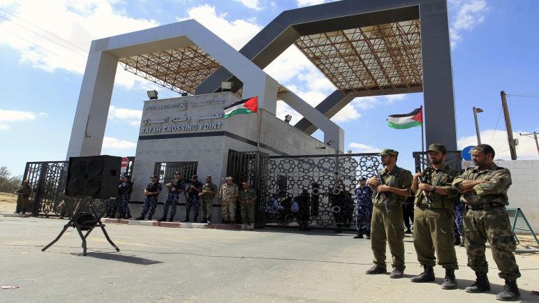حماس تؤكد أن مصر ستفتح معبر رفح في الاتجاهين