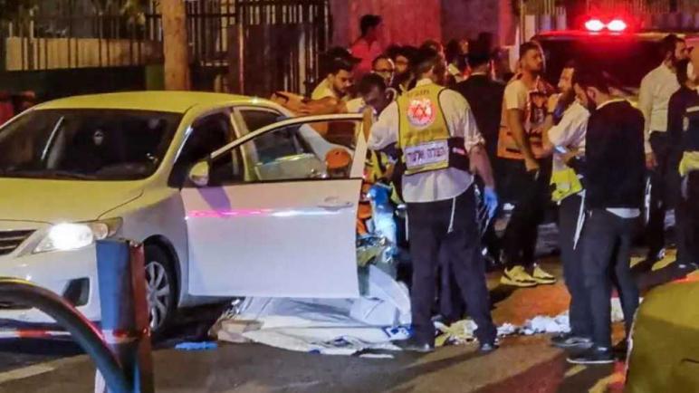 مقتل ثلاثة إسرائيليين وإصابة أخرين بجروح في هجوم ببلدة إلعاد شرقي تل أبيب