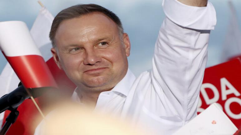بولندا تستدعي القائم بالأعمال الإسرائيلي بعد وصف قانون بولندي أقره البرلمان بأنه غير أخلاقي