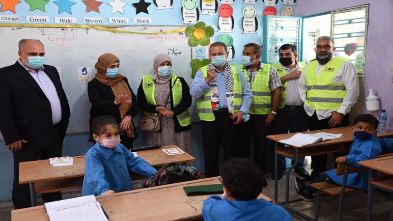 “حملة وفاء وإخاء من أوروبا إلى مخيمات لبنان” توزع مساعدات إنسانية في البص والرشيدية والبرج الشمالي