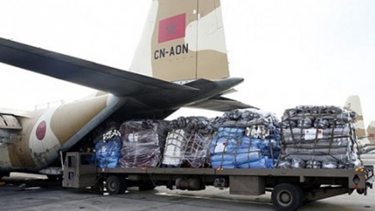 وصول امدادات اغاثية مغربية الى مطار القاهرة تمهيدا لإدخالها إلى قطاع غزة