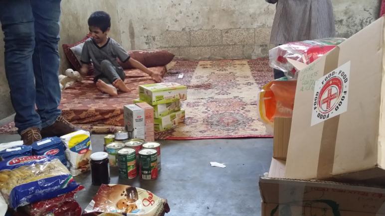 قافلة مساعدات اغاثية ايطالية محملة بالمواد الطبية والأدوية تصل قطاع غزة