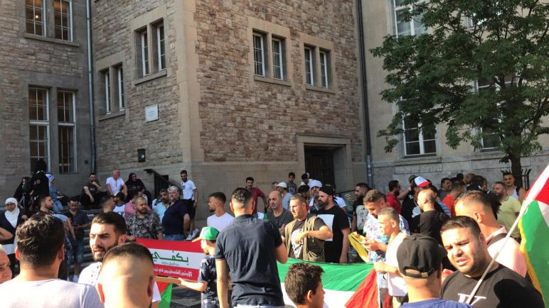 الجالية الفلسطينية في ألمانيا تقيم وقفة تضامنية مع فلسطينيي لبنان