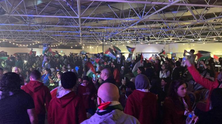 الآلاف من الفلسطينيين والمتضامنين يشاركون في مهرجان فلسطين 2021 في لندن