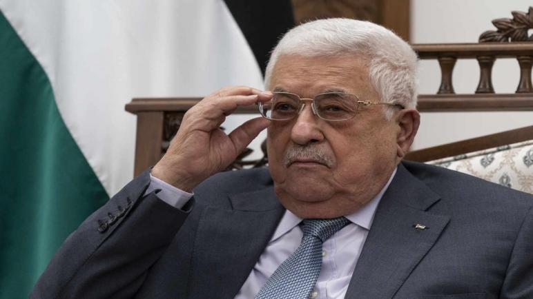 محمود عباس يحاول تجديد الحوار مع إسرائيل لإنقاذ حكمه