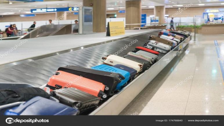 موظفي تسليم الحقائب يمتنعون عن نقل أمتعة ركاب إسرائيليين في مطار ليون