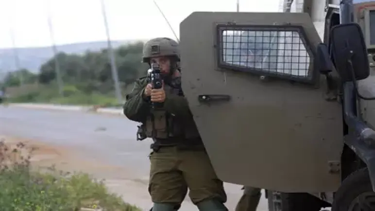 مقتل شاب فلسطيني برصاص الجيش الإسرائيلي في مداهمة بالضفة الغربية