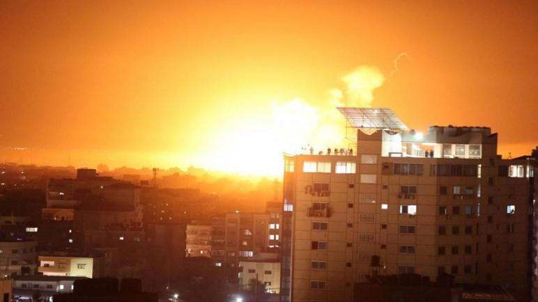 الكيان الإسرائيلي يطلق صواريخ على غزة ويقصف أربعة أهداف لحماس