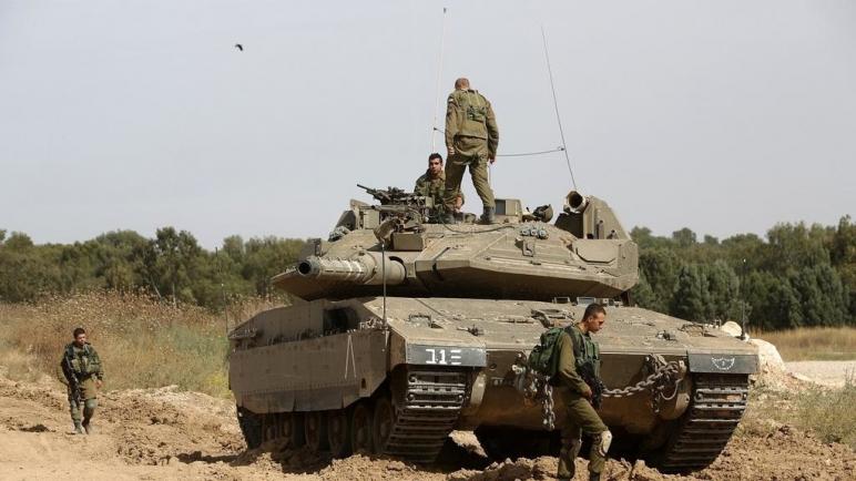 استشهاد شاب فلسطيني واصابة ثلاثة جنود إسرائيليين بجروح في تبادل لاطلاق نار على حدود قطاع غزة