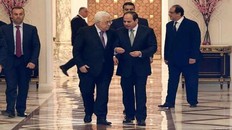 اجتماع الرئيس المصري السيسي والرئيس الفلسطيني عباس في منتدى الشباب