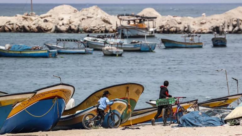 الكيان الإسرائيلي يغلق منطقة الصيد بالكامل في قطاع غزة المحاصر