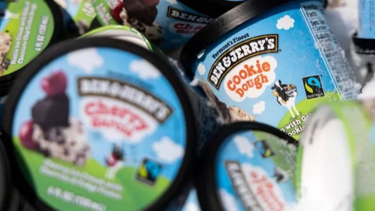 شركة انتاج المثلجات بن أند جيري توقف بيع منتاجاتها في الضفة الغربية والقدس الشرقية استجابة لدعوات المؤيدين لفلسطين